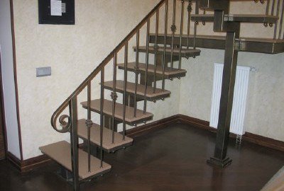 Металлическая лестница на второй этаж своими руками в частном доме: Пошаговая инструкция